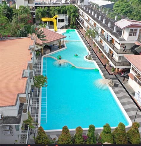 Splash Oasis Resort & Hotel, Laguna .